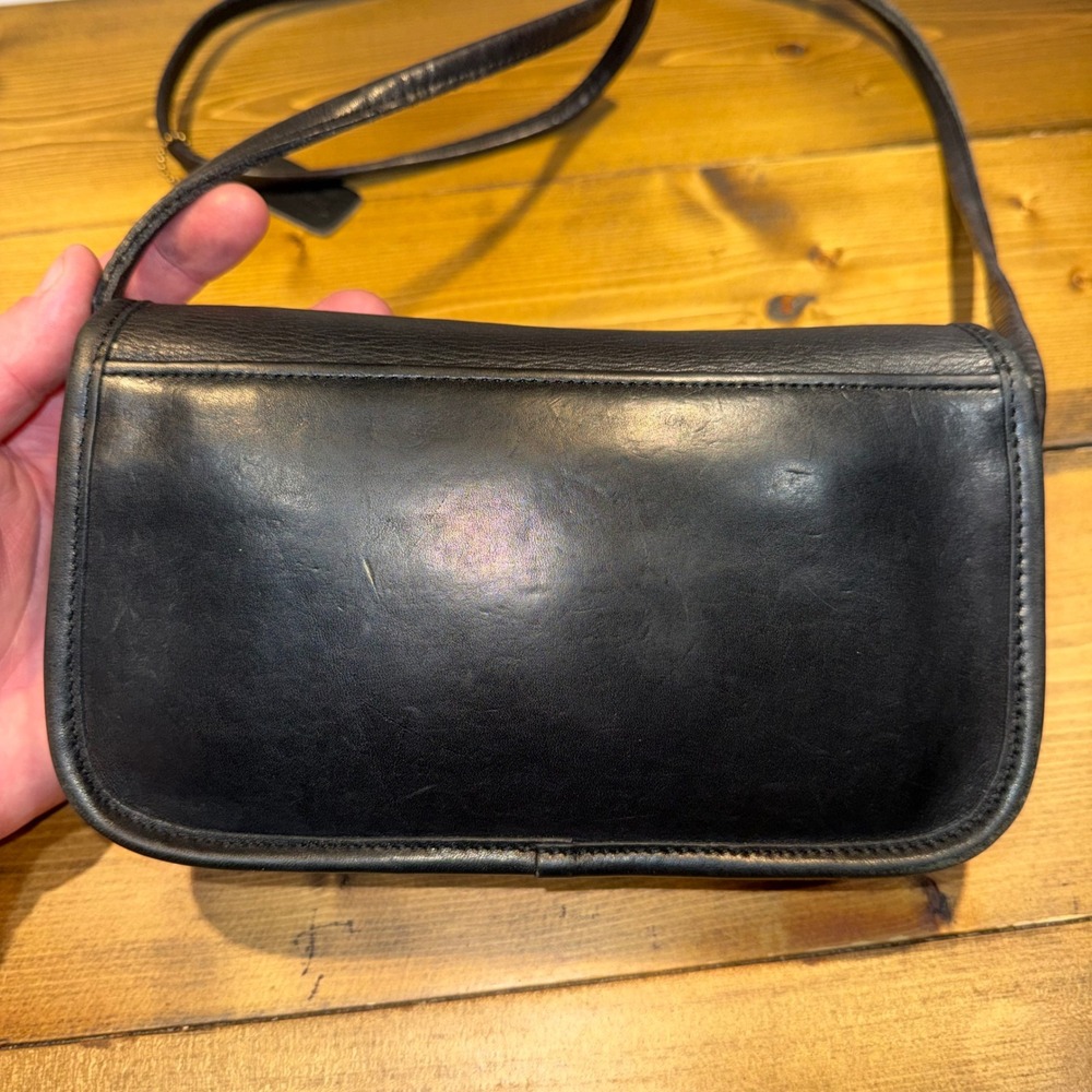 Vintage Coach Dinky NYC USA Black Leather Crossbody Bag + Original 1980s Inserts - Picture 6 of 13